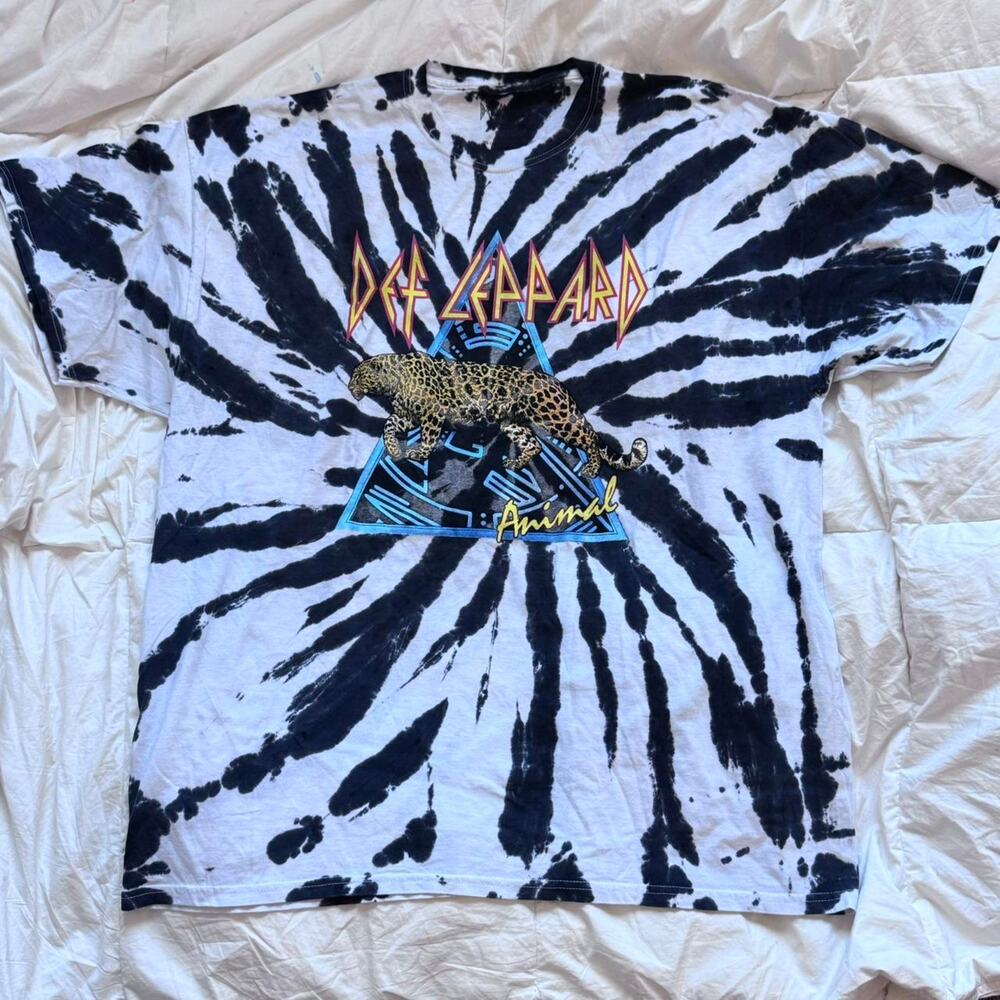 Def leopard graphic band tee XL black white tie dye casual grunge oversize - Picture 2 of 7